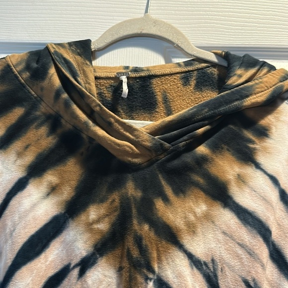 Young Fabulous & Broke YFB Kelly Tie Dye Hoodie Hooded Sweatshirt S Crop - Picture 4 of 7